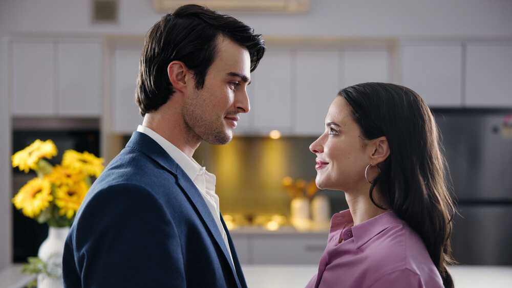 فیلم A Royal in Paradise 2023